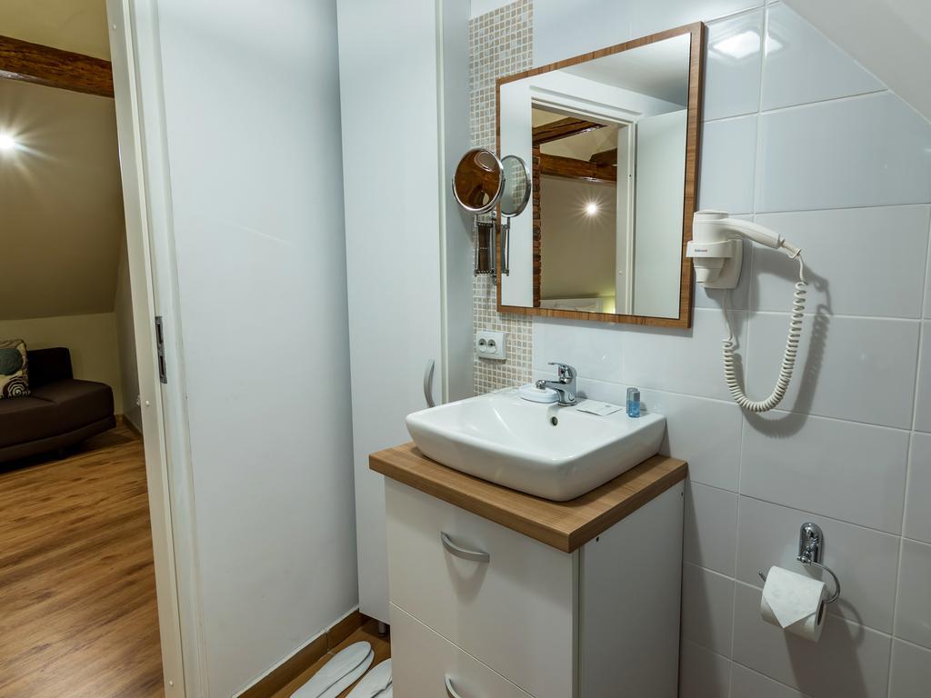 Studio Unseen Brasov Ngoại thất bức ảnh